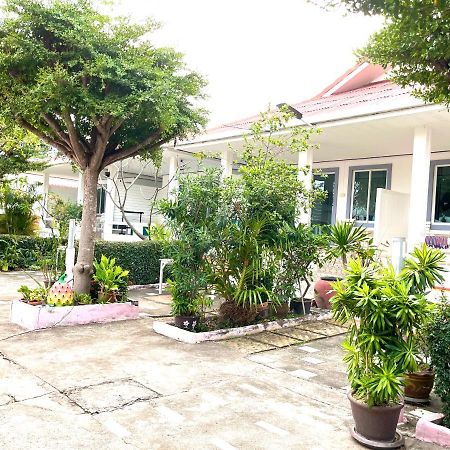 Insook Ko Larn Resort Ngoại thất bức ảnh