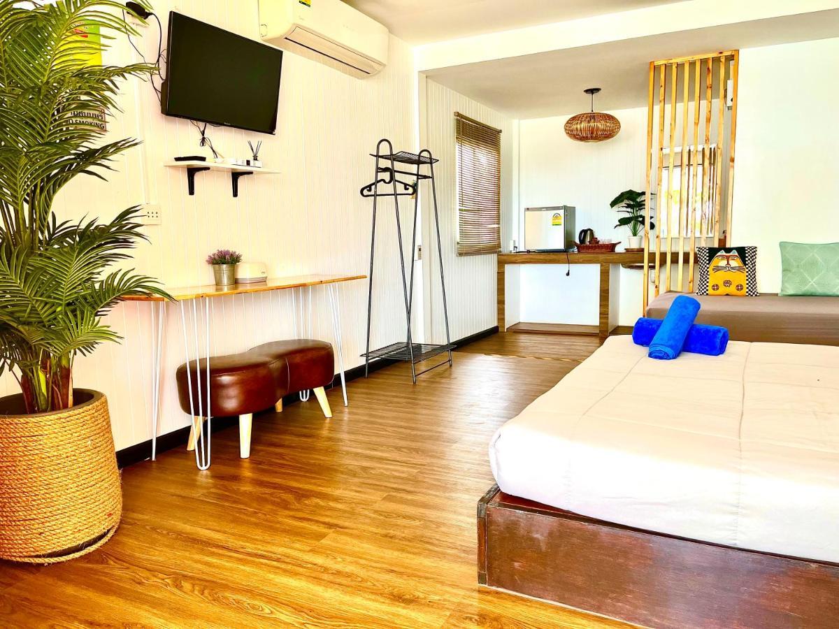 Insook Ko Larn Resort Ngoại thất bức ảnh