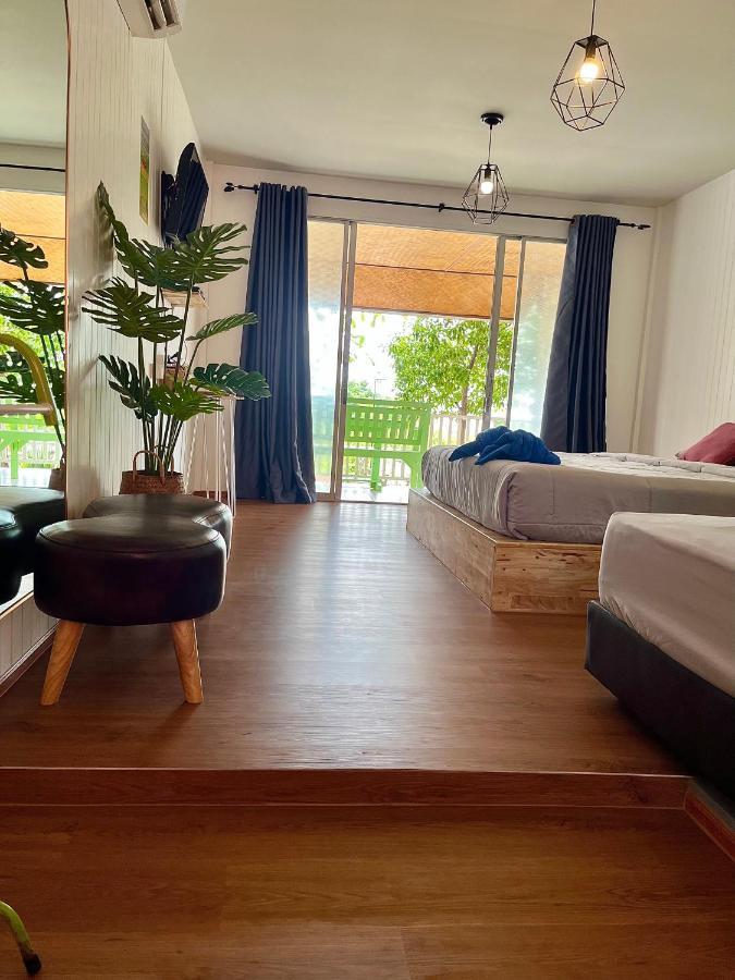 Insook Ko Larn Resort Ngoại thất bức ảnh