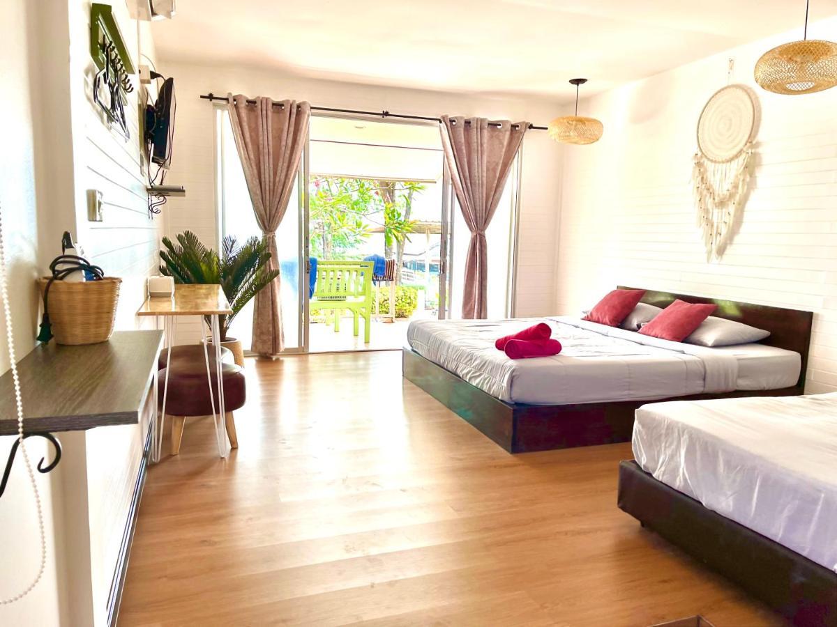 Insook Ko Larn Resort Ngoại thất bức ảnh