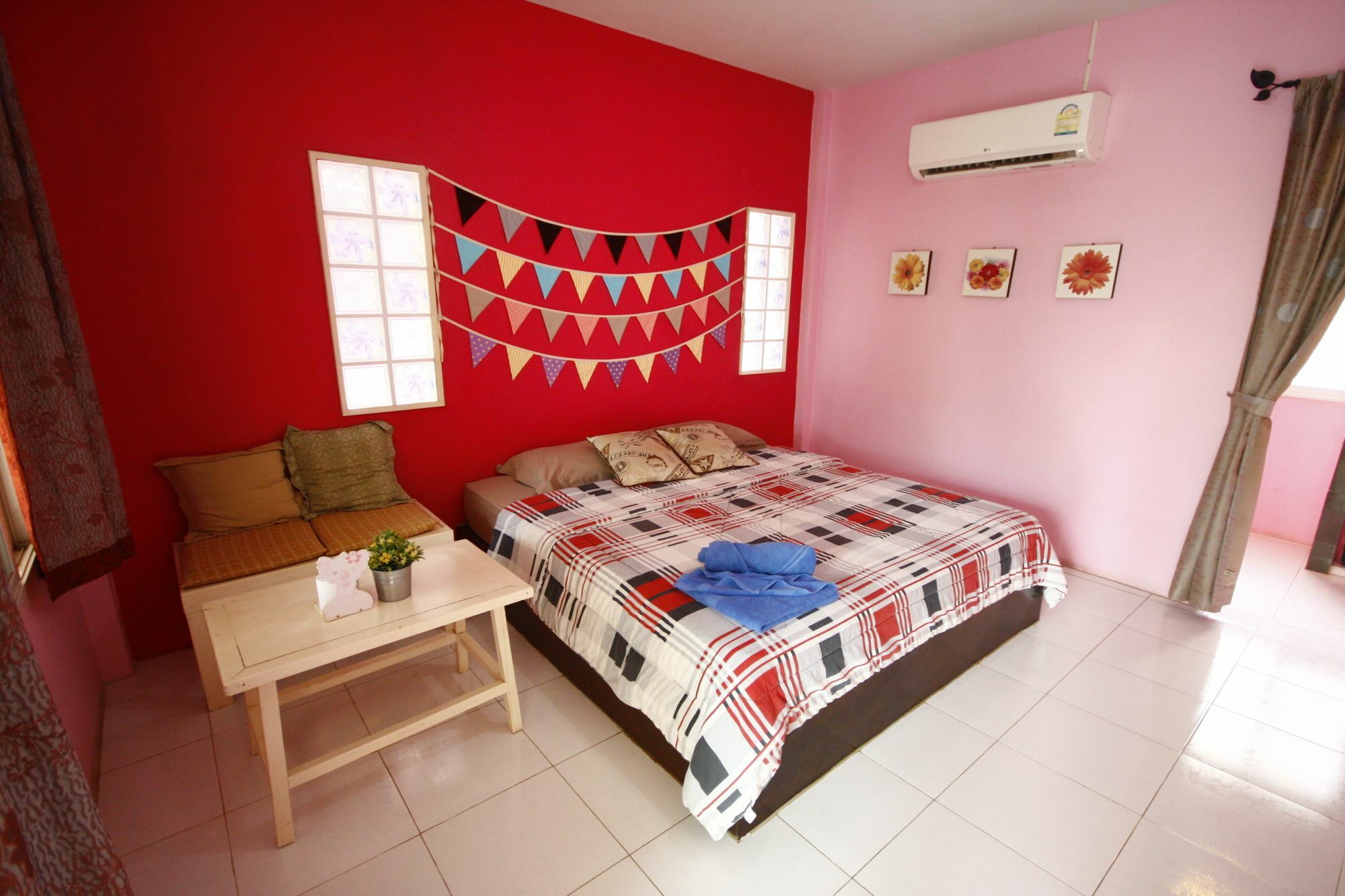 Insook Ko Larn Resort Ngoại thất bức ảnh