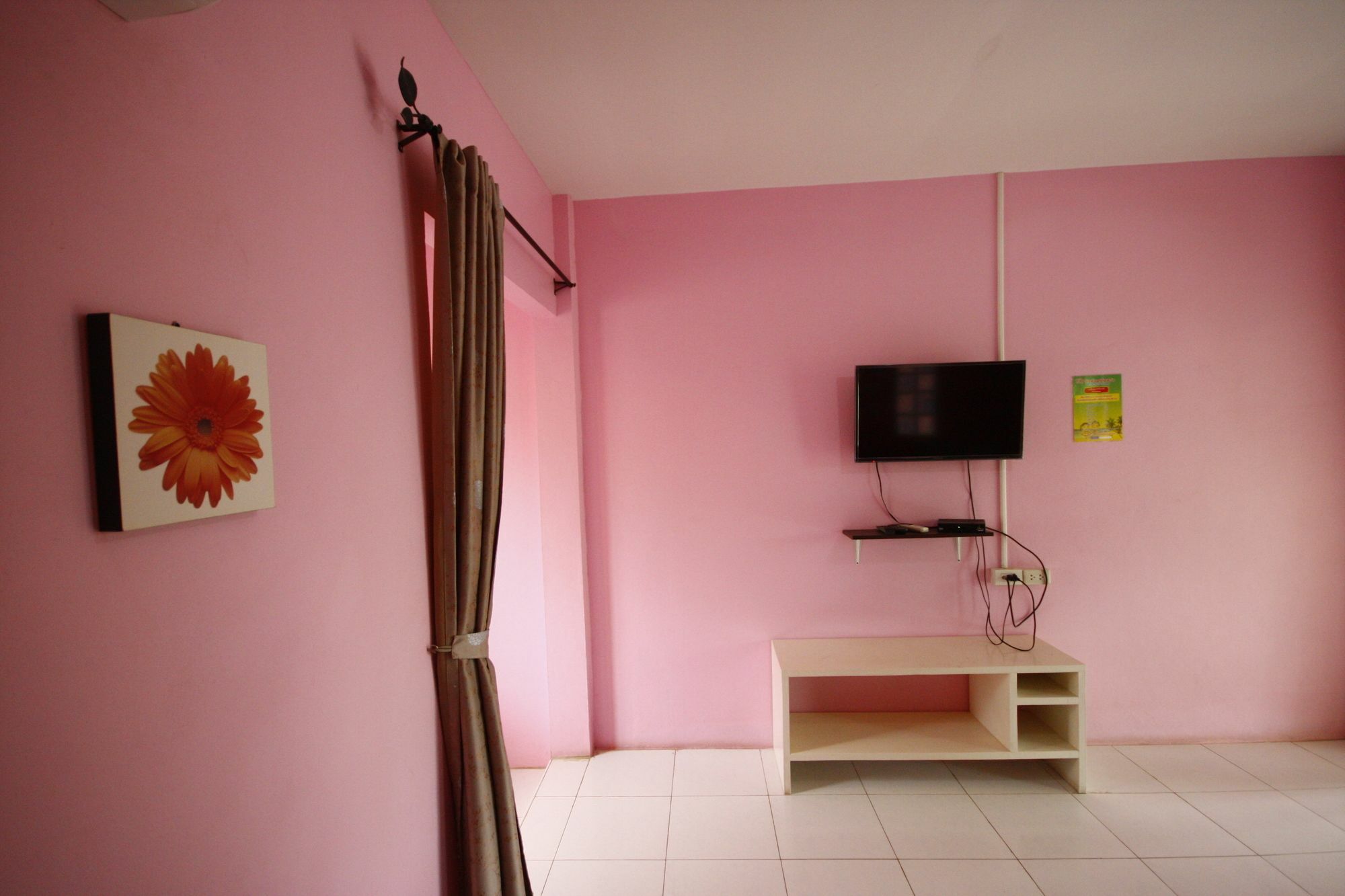 Insook Ko Larn Resort Ngoại thất bức ảnh